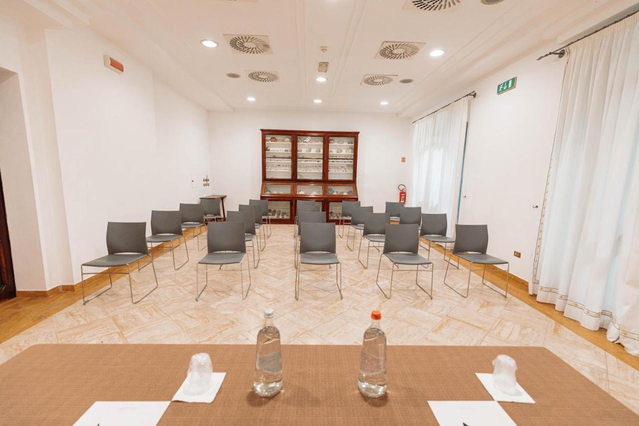 Grand Hotel Croce Di Malta มอนเตกาตินี แตร์เม ภายนอก รูปภาพ